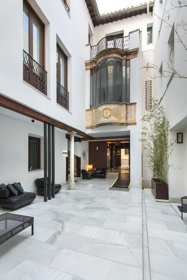 Elvira Suites Гранада Екстериор снимка
