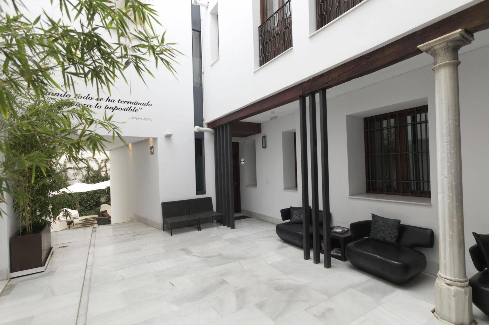 Elvira Suites Гранада Екстериор снимка